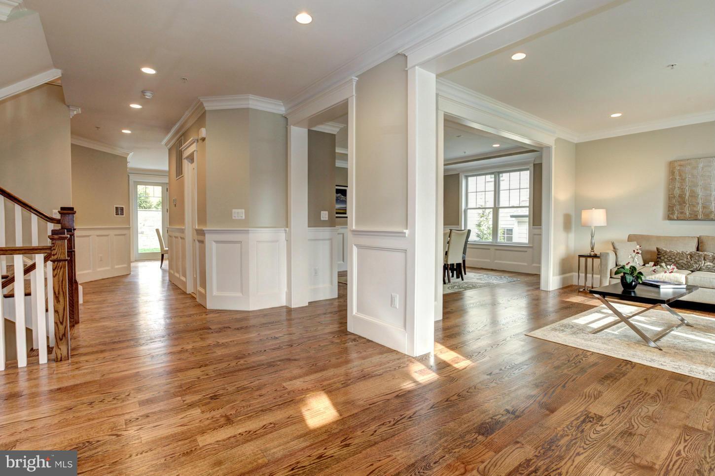 6017 Walhonding Road Bethesda, MD 20816 - Photo 8 of 30 Interior (General)