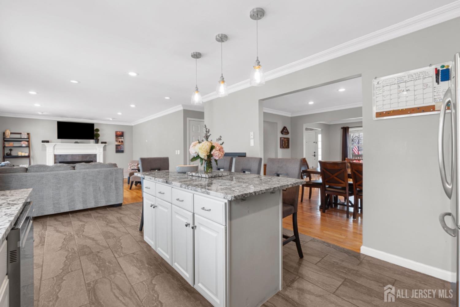 8 Harmony Way Sewaren, NJ 07077 - Photo 13 of 31