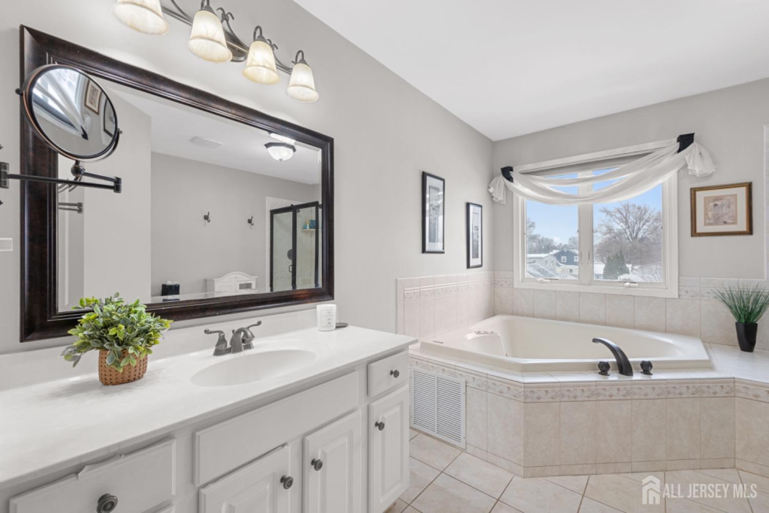 8 Harmony Way Sewaren, NJ 07077 - Photo 24 of 31