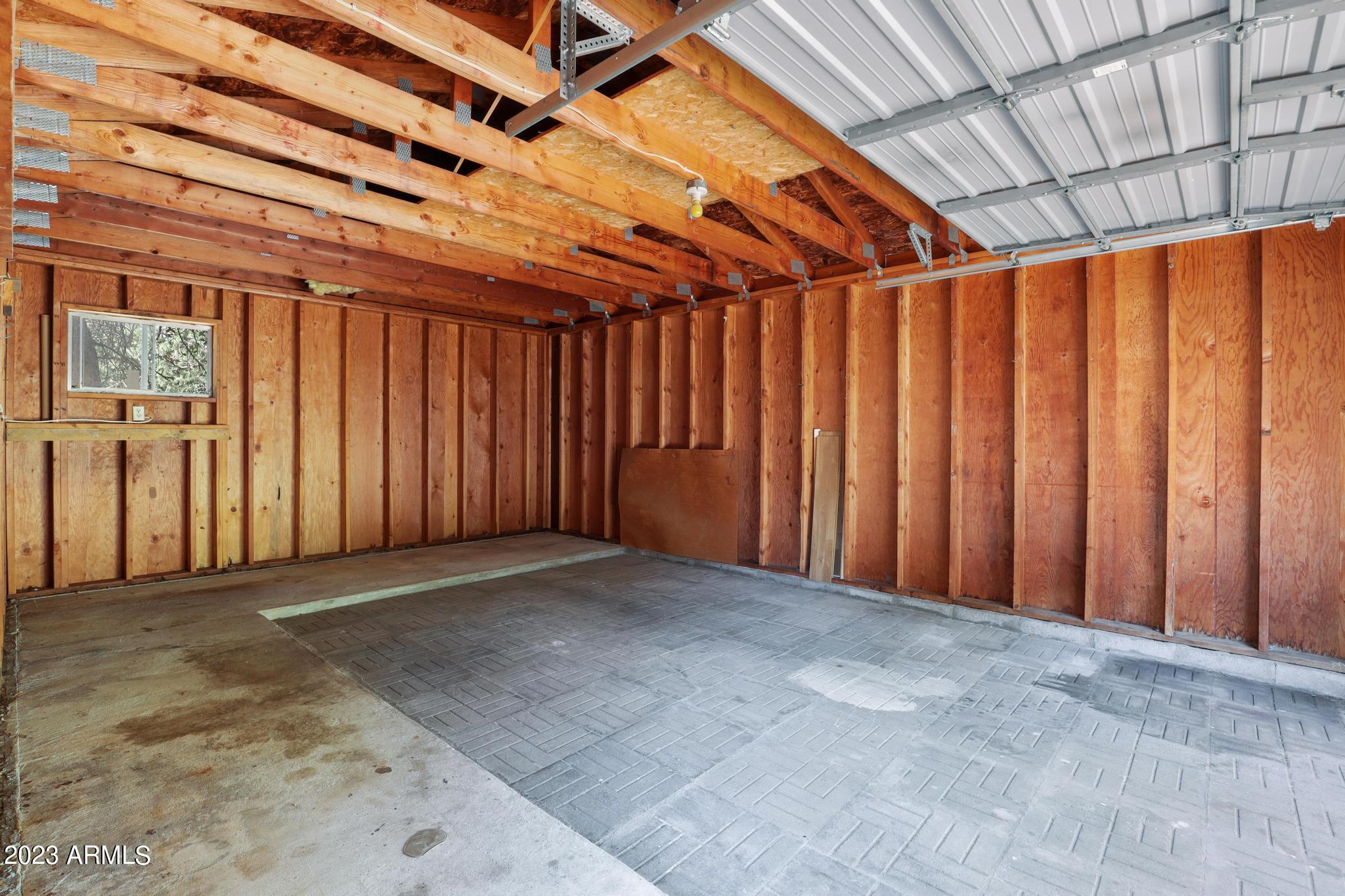 1308 North Matterhorn Road Payson, AZ 85541 - Photo 17 of 23 Garage