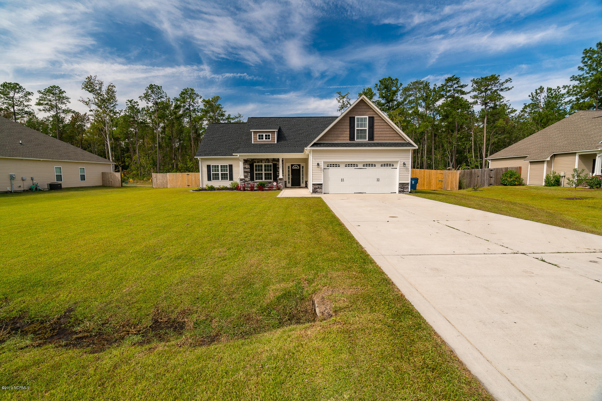 527 Stately Pines Road New Bern, NC 28560 - Photo 28 of 34 527 Stately Pines Road