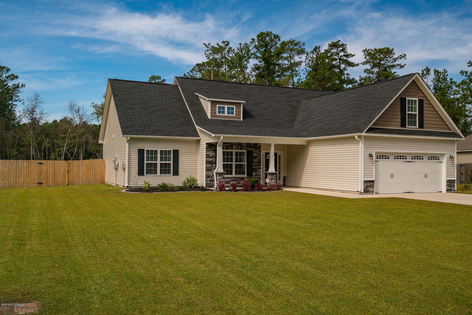 527 Stately Pines Road New Bern, NC 28560 - Photo 29 of 34 527 Stately Pines Road