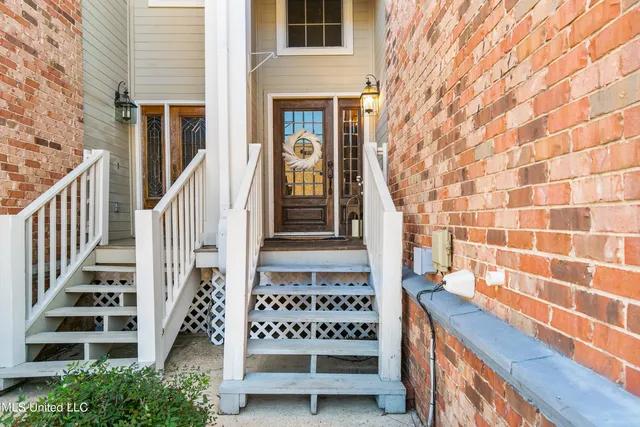 $269,900 | 17 Charleston Circle, Brandon, MS 39047