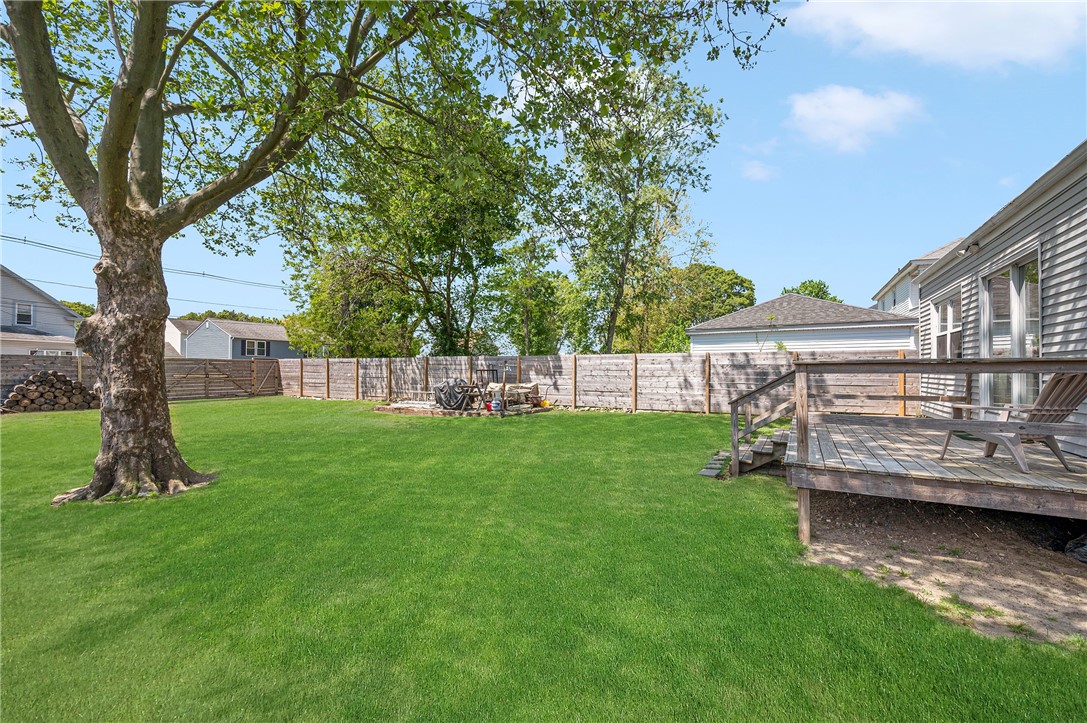 67 Sand Pond Road Warwick, RI 02888 - Photo 8 of 32