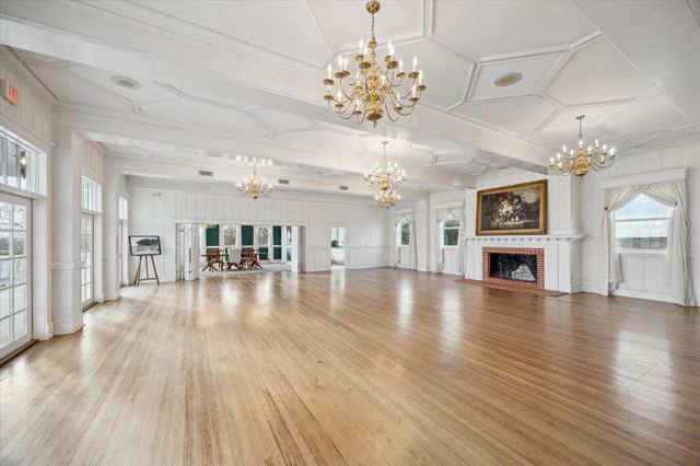 $4,100,000 | 3401 US Highway 290 East, Brenham, TX 77833