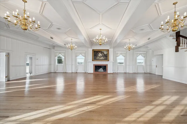 $4,100,000 | 3401 US Highway 290 East, Brenham, TX 77833