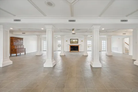 $4,100,000 | 3401 US Highway 290 East, Brenham, TX 77833