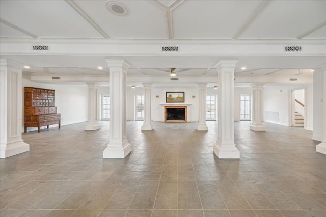 $4,100,000 | 3401 US Highway 290 East, Brenham, TX 77833