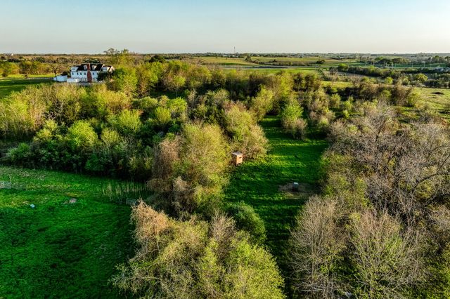 $4,100,000 | 3401 US Highway 290 East, Brenham, TX 77833