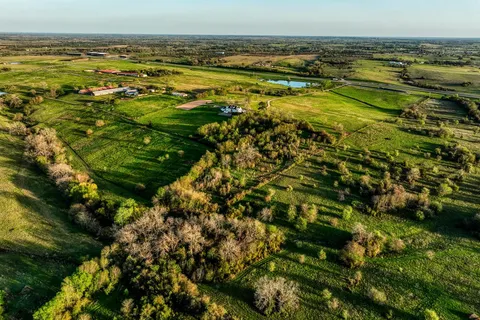 $4,100,000 | 3401 US Highway 290 East, Brenham, TX 77833