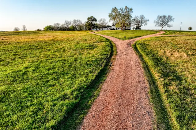 $4,100,000 | 3401 US Highway 290 East, Brenham, TX 77833