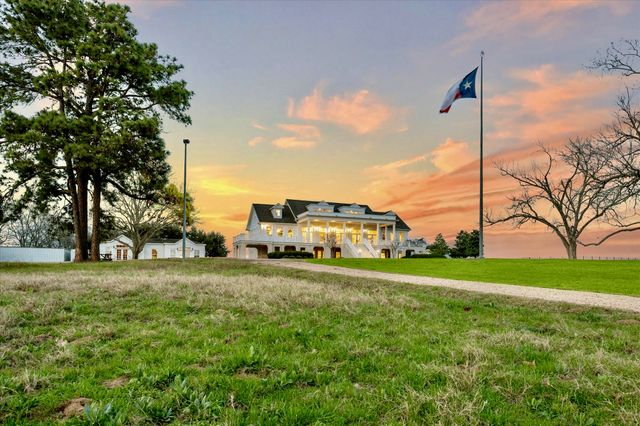 $4,100,000 | 3401 US Highway 290 East, Brenham, TX 77833