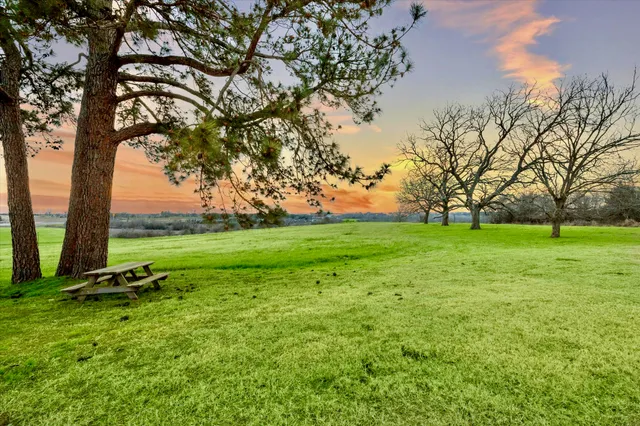 $4,100,000 | 3401 US Highway 290 East, Brenham, TX 77833