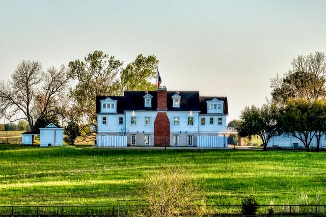 $4,100,000 | 3401 US Highway 290 East, Brenham, TX 77833