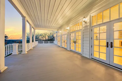 $4,100,000 | 3401 US Highway 290 East, Brenham, TX 77833