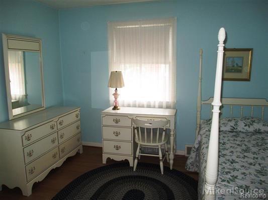 1670 Fairholme Road Grosse Pointe, MI 48236 - Photo 11 of 14 11.jpg