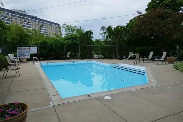 $1,800 | 133 Commander Shea Boulevard, Unit 113, Quincy, MA 02171