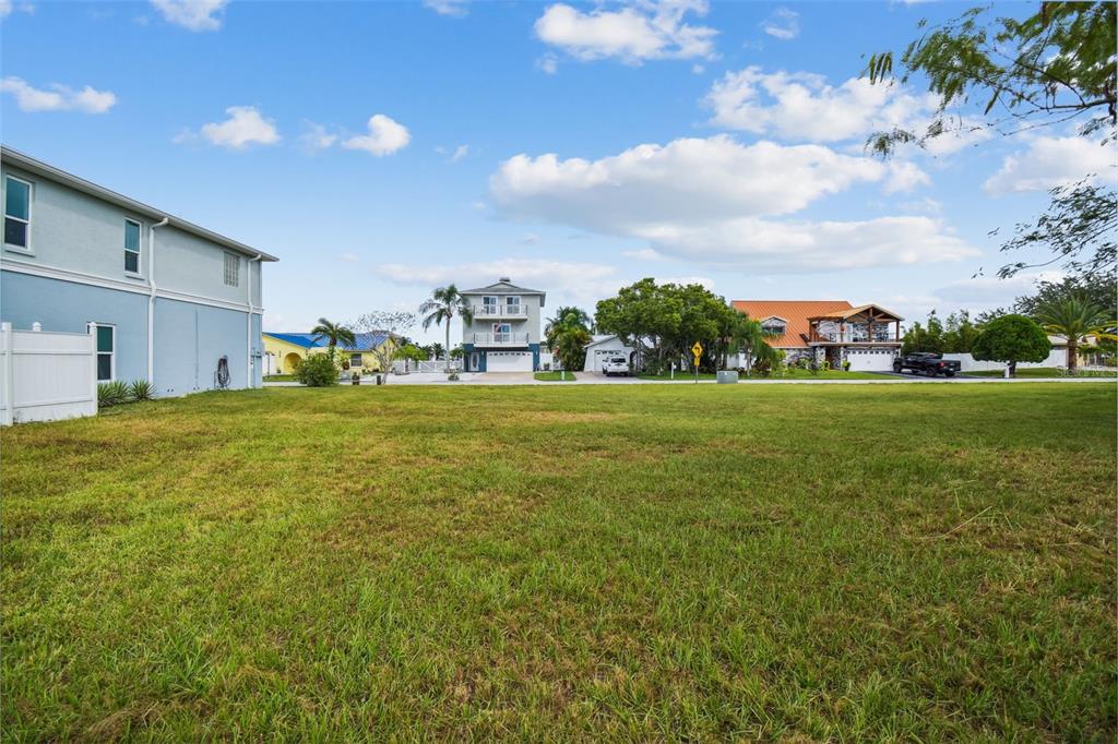 Southwind Drive Hudson, FL 34667 - Photo 10 of 34