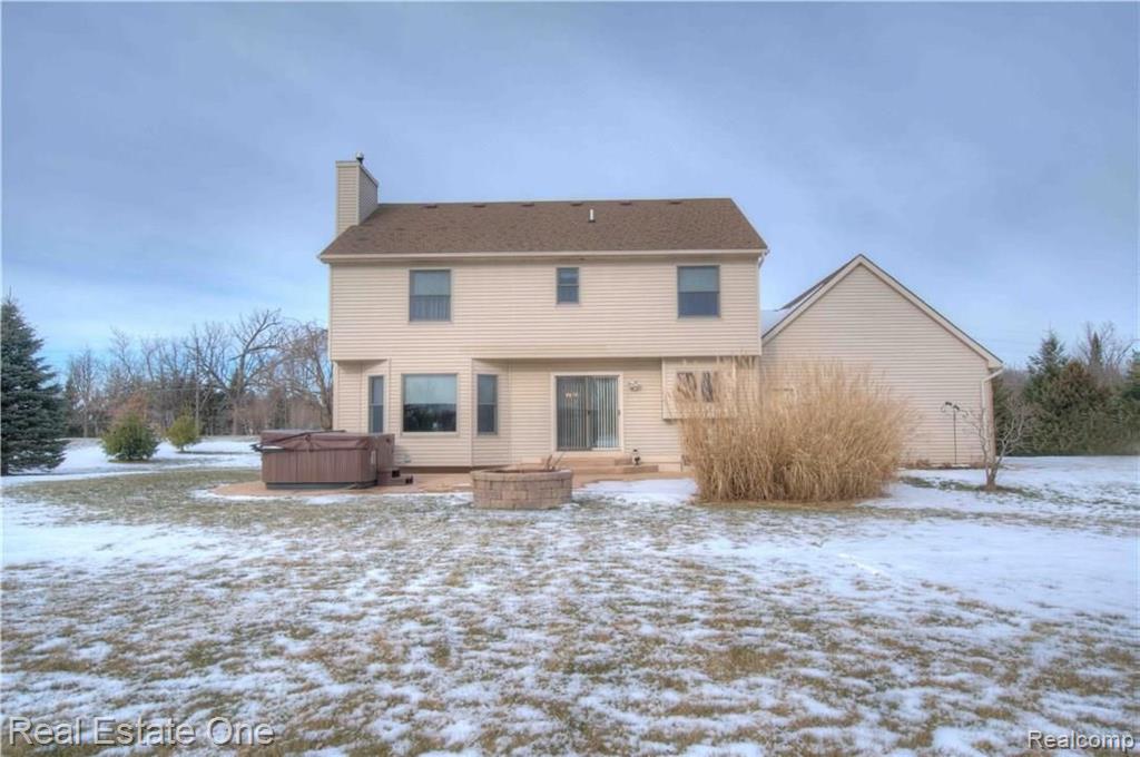 59935 9 Mile Road South Lyon, MI 48178 - Photo 4 of 31