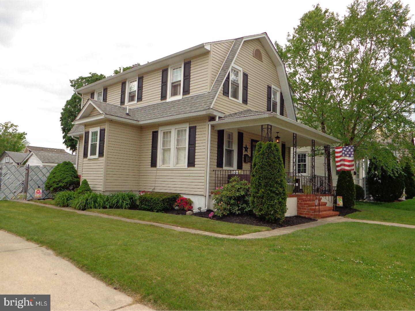 323 Center Avenue Riverside, NJ 08075 - Photo 4 of 14 Exterior Side