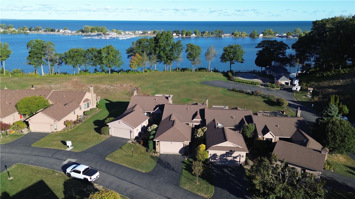 629 Midship Circle Webster, NY 14580 - Photo 4 of 50