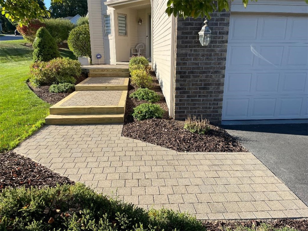 629 Midship Circle Webster, NY 14580 - Photo 8 of 50