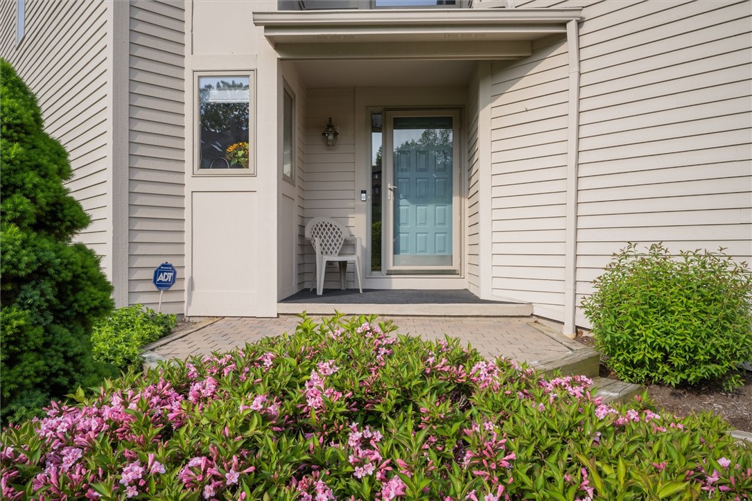 629 Midship Circle Webster, NY 14580 - Photo 9 of 50