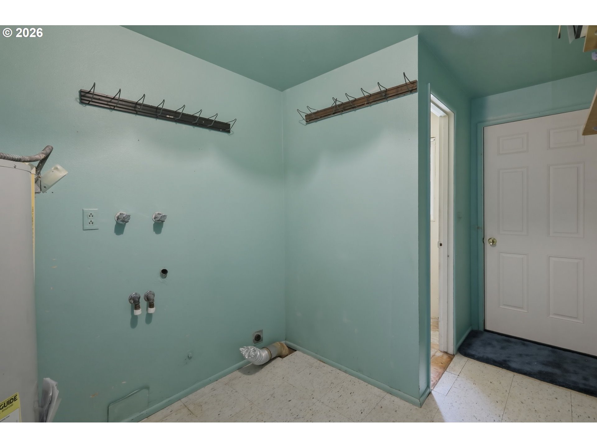 49782 Huckleberry Road Oakridge, OR 97463 - Photo 21 of 21 a view of bathroom