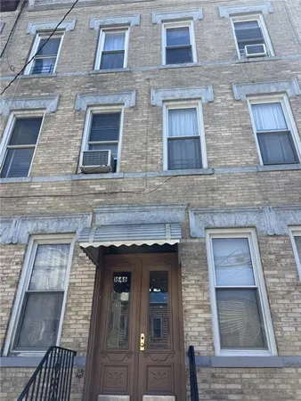 $899,999 | 1646 Dekalb Avenue | Bushwick