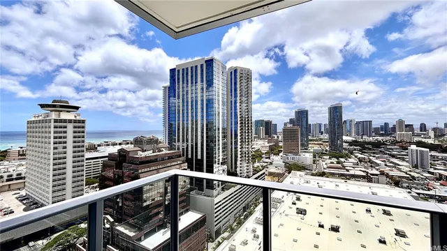 $4,100 | 629 Ke’eaumoku Street, Unit 2310, Honolulu, HI 96814