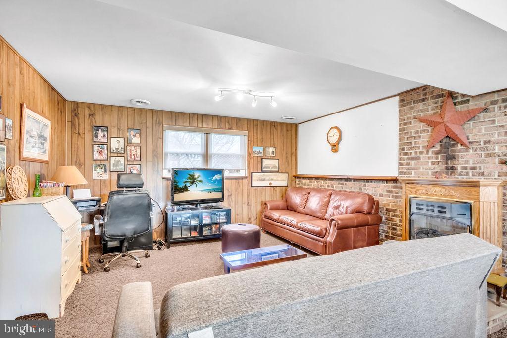 672 West Spring Street Fleetwood, PA 19522 - Photo 17 of 36