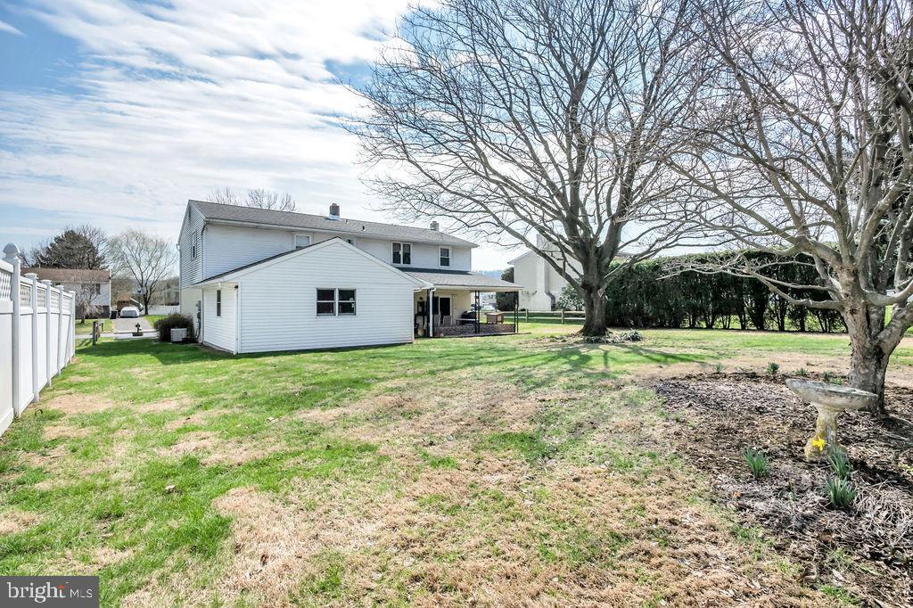 672 West Spring Street Fleetwood, PA 19522 - Photo 32 of 36