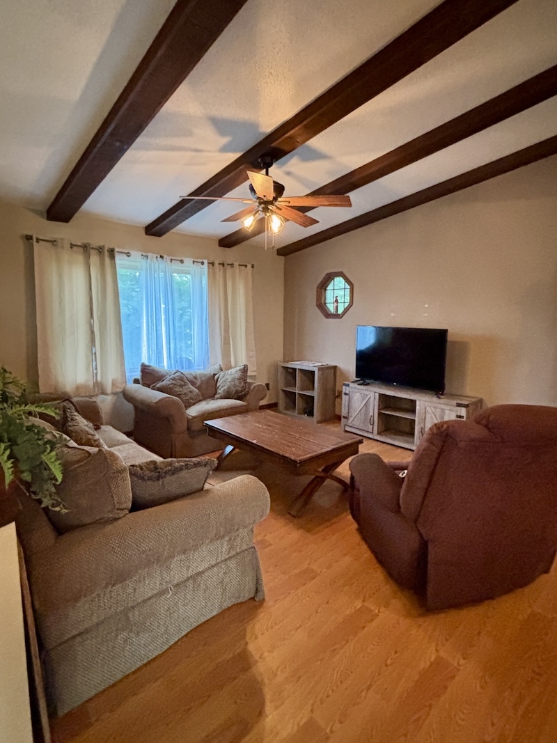 112 Cherry Street Carthage, IL 62321 - Photo 2 of 28 Gallery Image 2