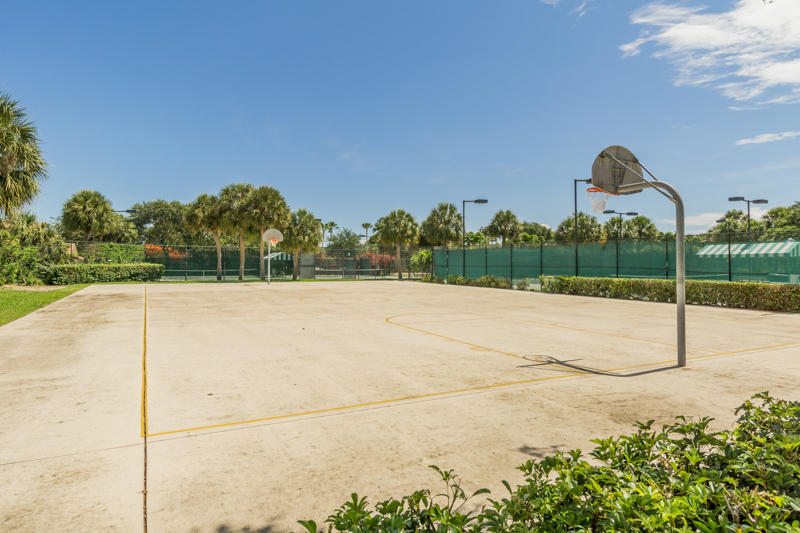2414 24th Court Jupiter, FL 33477 - Photo 26 of 27 22_community-basketball-court_The River