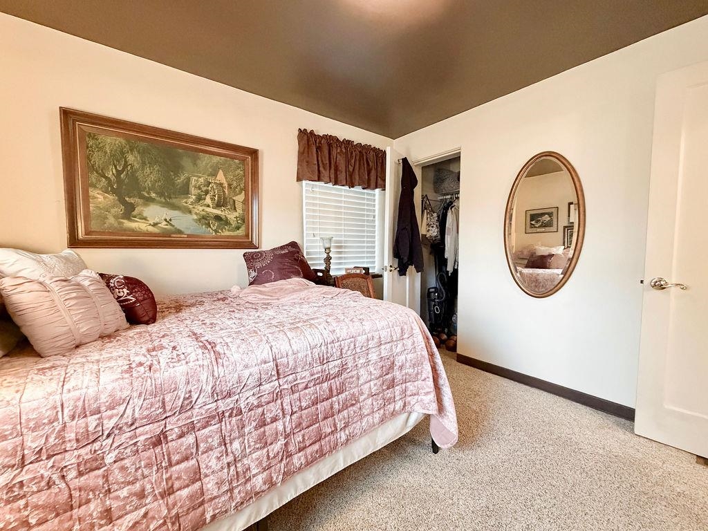 4707 North Elm Street Spokane, WA 99205 - Photo 17 of 24