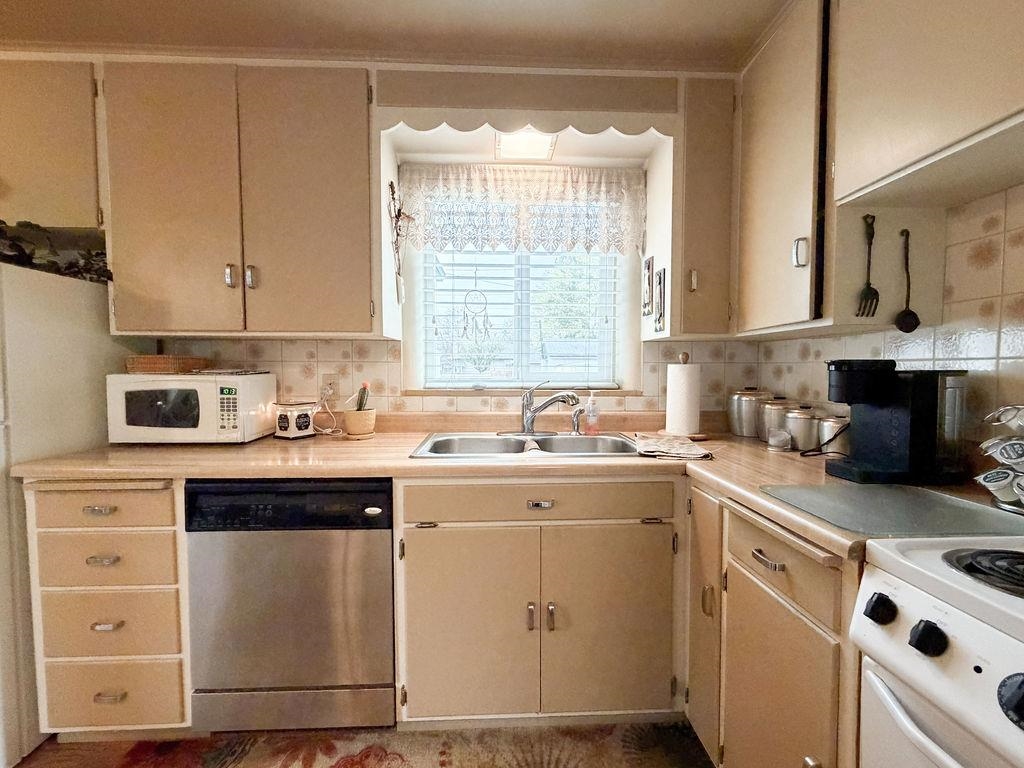 4707 North Elm Street Spokane, WA 99205 - Photo 9 of 24