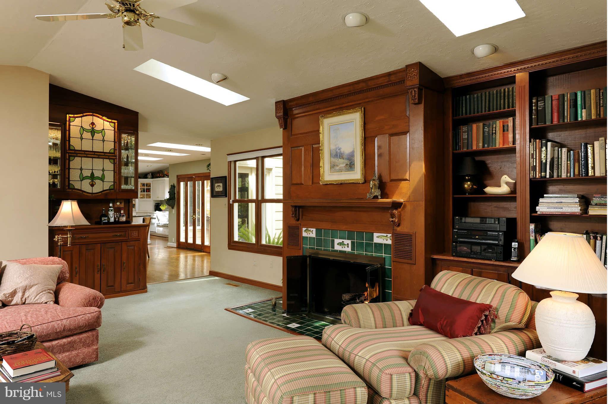 719 Forest Park Road Great Falls, VA 22066 - Photo 8 of 27 Family Room