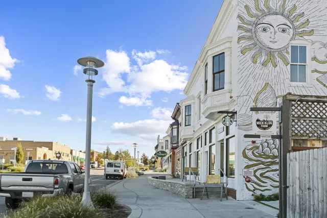 $599,000 | 1117 Bell Avenue, New Buffalo, MI 49117