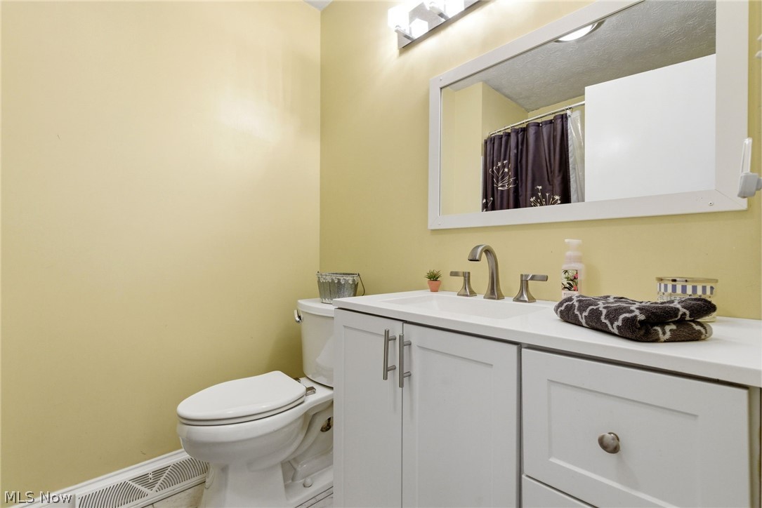 132 Eldridge Road Aurora, OH 44202 - Photo 24 of 35