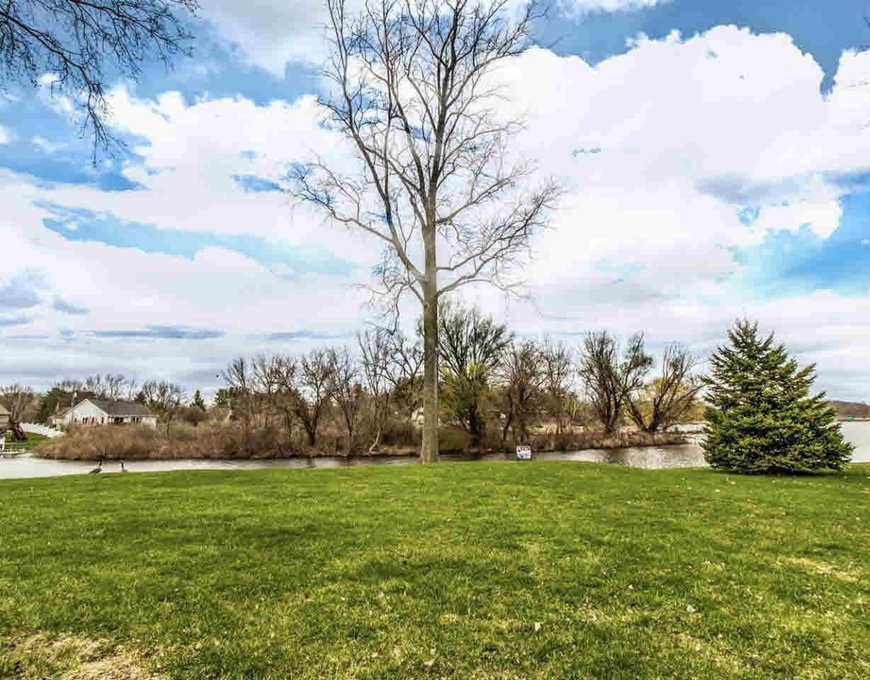 2691 Earl Lake Road Howell, MI 48843 - Photo 34 of 68 21280302-33.JPG