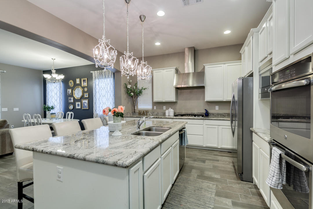3911 East Rakestraw Lane Gilbert, AZ 85298 - Photo 13 of 42 14-Rakestaw