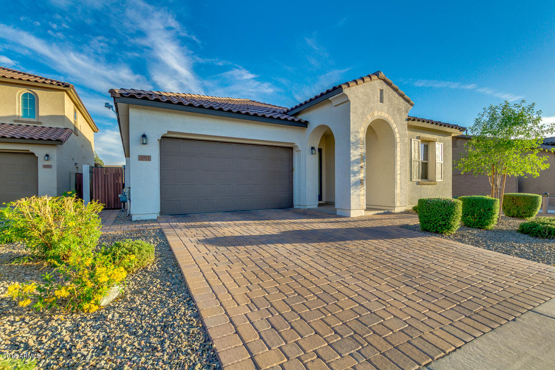 3911 East Rakestraw Lane Gilbert, AZ 85298 - Photo 4 of 42 05-Rakestaw