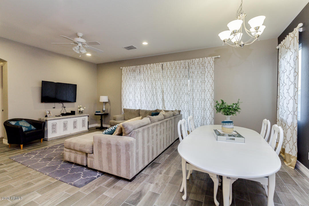 3911 East Rakestraw Lane Gilbert, AZ 85298 - Photo 8 of 42 09-Rakestaw