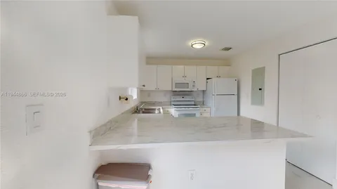 $298,000 | 618 Southwest 2nd Place, Unit 1060, Florida City, FL 33034