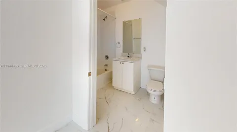 $298,000 | 618 Southwest 2nd Place, Unit 1060, Florida City, FL 33034