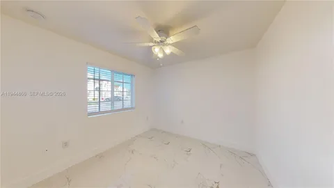 $298,000 | 618 Southwest 2nd Place, Unit 1060, Florida City, FL 33034