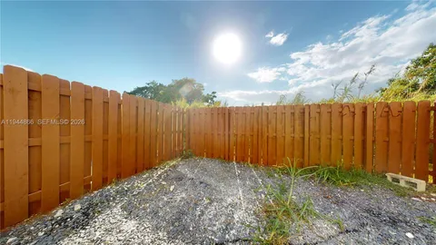 $298,000 | 618 Southwest 2nd Place, Unit 1060, Florida City, FL 33034