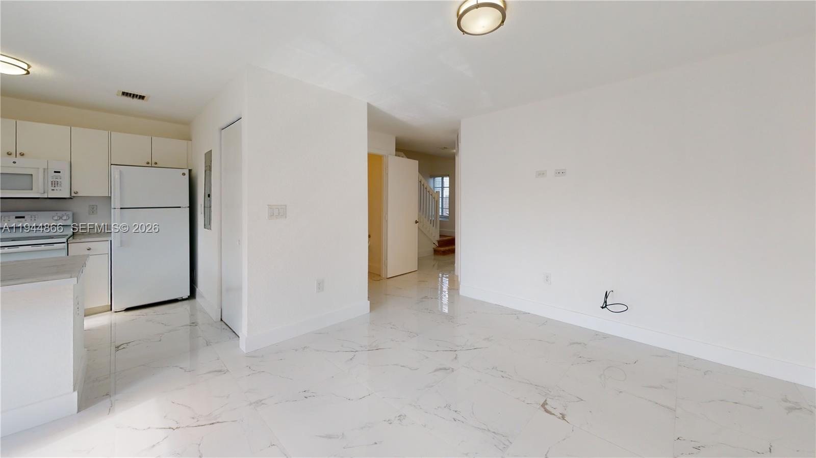 618 Southwest 2nd Place Florida City, FL 33034 - Photo 6 of 33