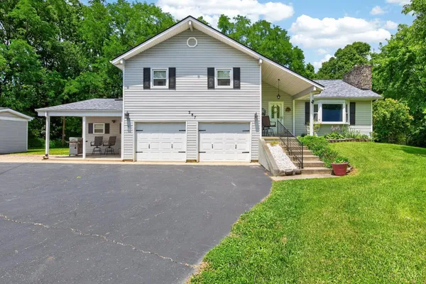 $580,000 | 287 West Forest Avenue, South Lebanon, OH 45065
