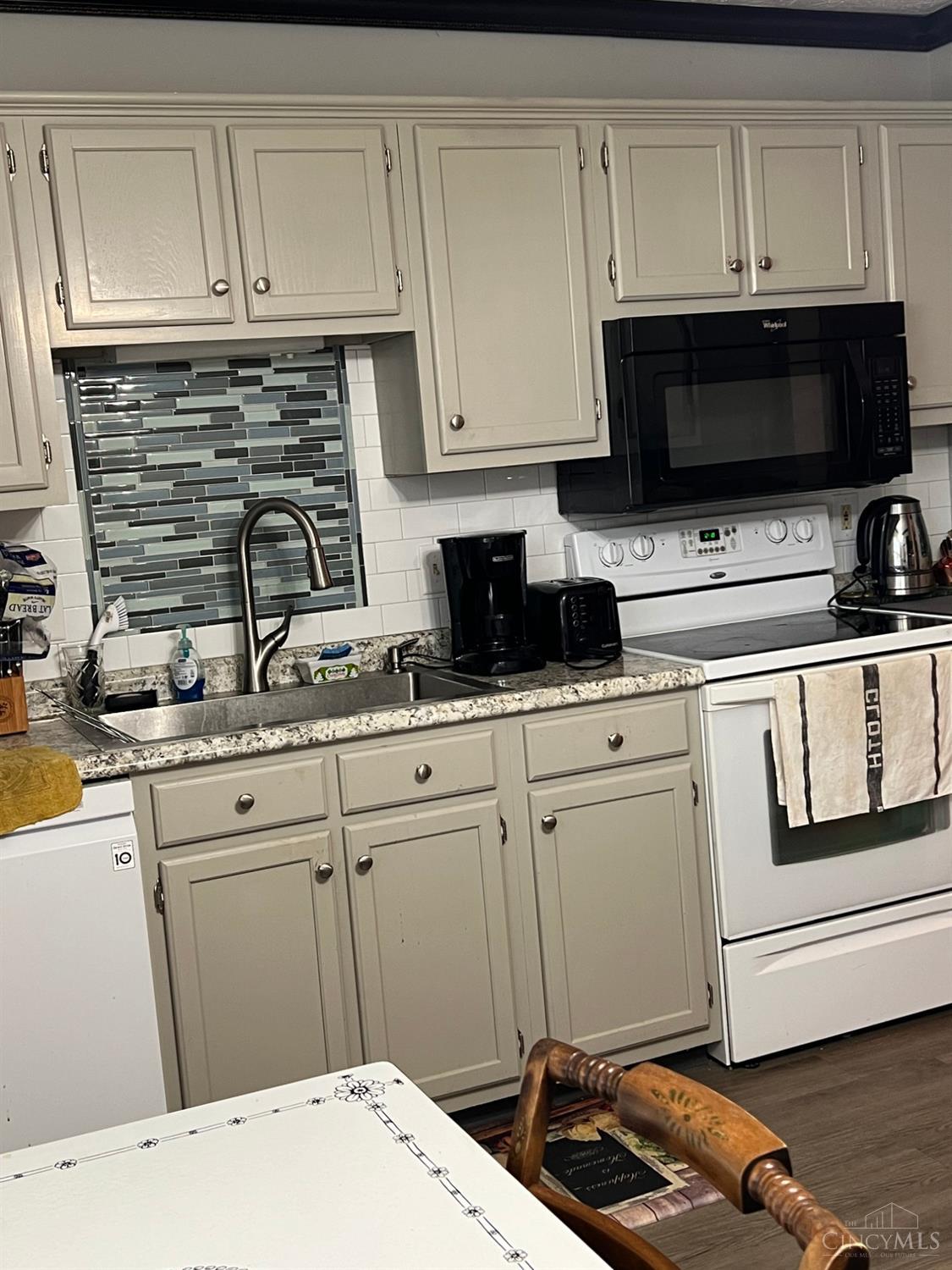 3310 North Bend Road Cincinnati, OH 45247 - Photo 6 of 8